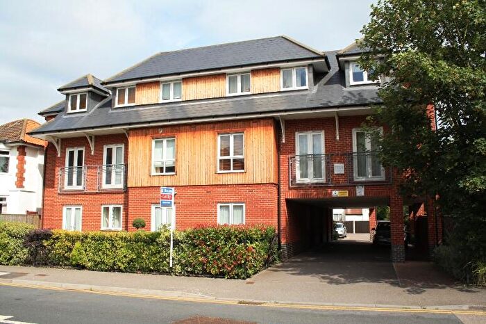 1 Bedroom Apartment To Rent In Bridge Avenue, Maidenhead, Berkshire, SL6