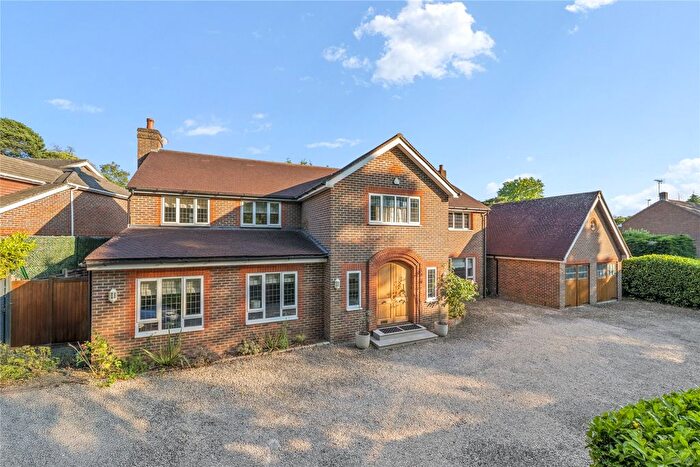 5 Bedroom Detached House For Sale In Lebanon Drive, Cobham, Surrey, KT11