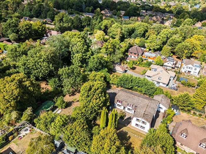 6 Bedroom Detached House For Sale In , Oxford Road, Tilehurst, Reading, RG31