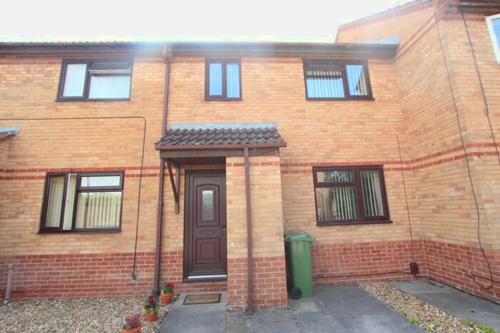 2 Bedroom Property To Rent In Pye Croft, Bradley Stoke, Bristol, BS32