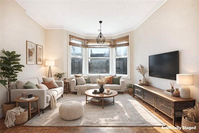 2 Bedroom Flat For Sale In Melville Road, Walthamstow, London, E17