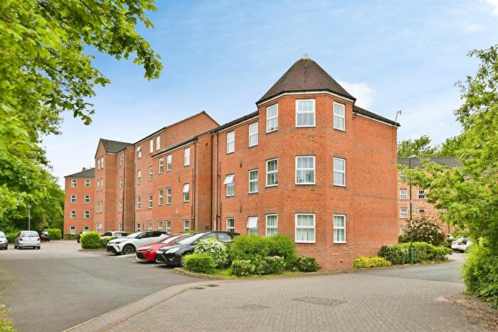 2 Bedroom Flat For Sale In Potters Hollow, Bulwell, Nottingham, NG6