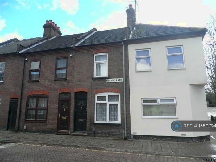 2 Bedroom Terraced House To Rent In Ridgway Road, Luton, LU2