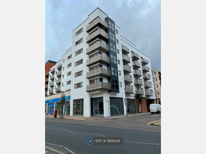 1 Bedroom Flat To Rent In Stanley Road, London, SW19