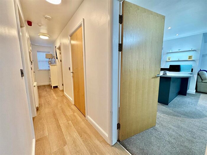 2 Bedroom Apartment To Rent In The Grange, Beever Lane, Barnsley, S75