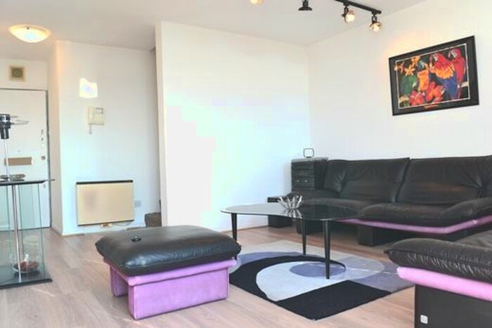 2 Bedroom Flat To Rent In Nottinghill Gate, Nottinghill Gate / London, W11