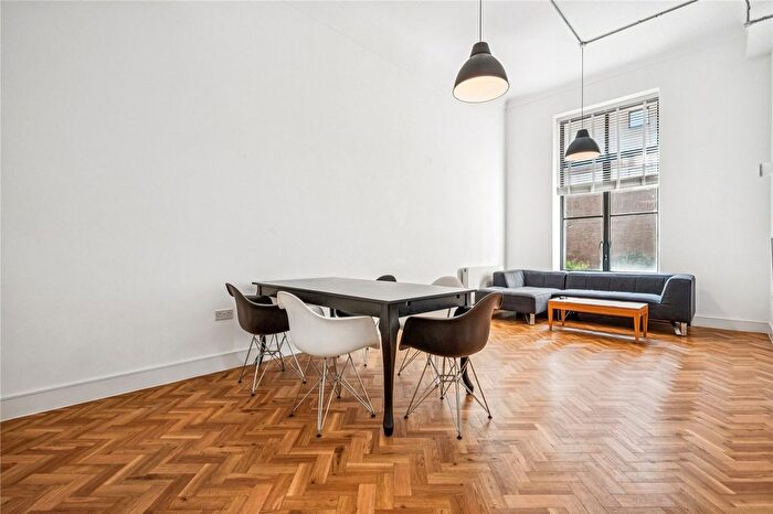 2 Bedroom Flat For Sale In Old Town Hall Apartments, Spa Road, London, SE16