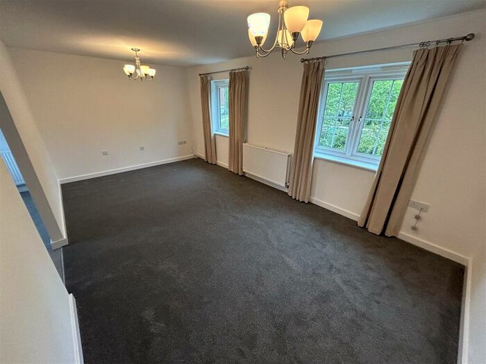 2 Bedroom Apartment To Rent In Quayside Walk, Netherton, Dudley, DY2