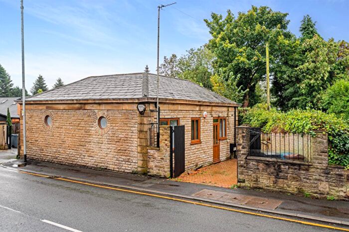 2 Bedroom Bungalow For Sale In Rochdale Road, Shaw, Oldham, Greater Manchester, OL2