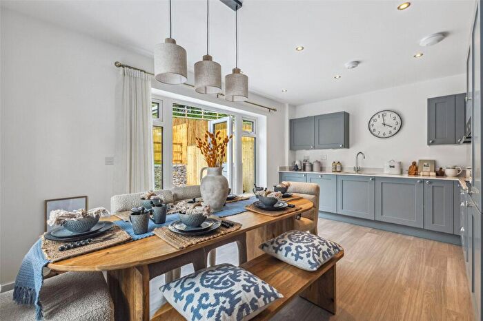 4 Bedroom Semi-Detached House For Sale In Tillingbourne Gardens, Gomshall, Guildford, Surrey, GU5