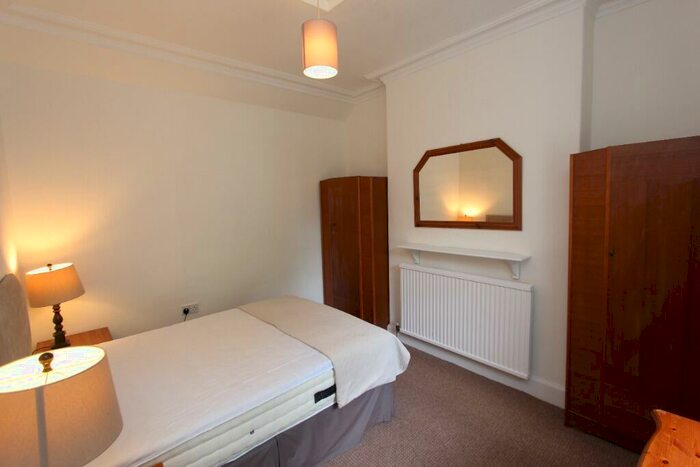 2 Bedroom Flat To Rent In Kinellan Road, Edinburgh, EH12