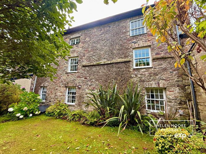 2 Bedroom Apartment For Sale In Woodland Court, Woodland Road, Ivybridge, PL21