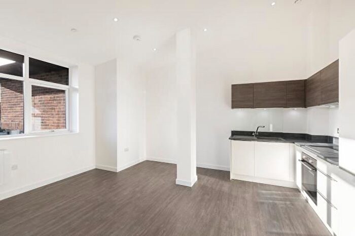 1 Bedroom Flat To Rent In Knoll Road, Camberley, GU15