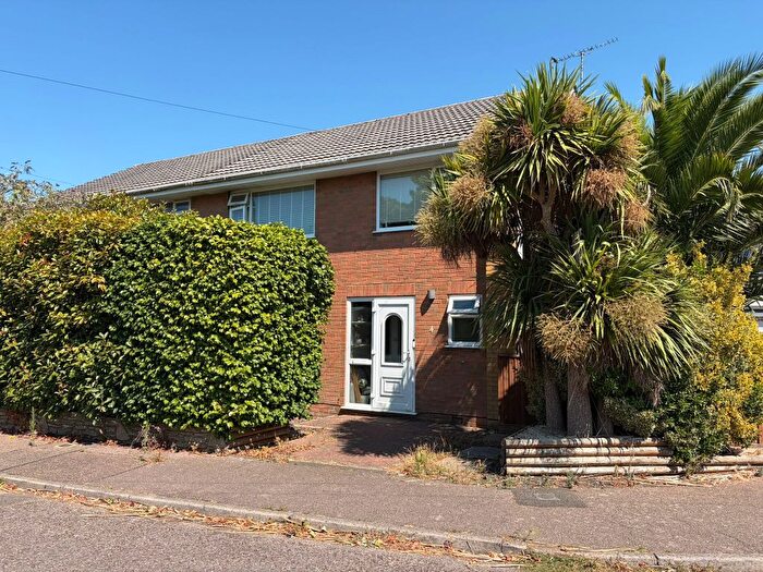 3 Bedroom Property To Rent In Derwent Close, Bournemouth, BH9