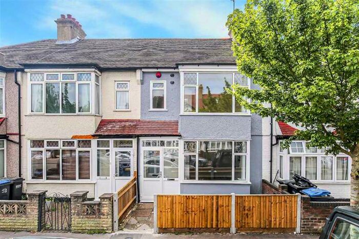 3 Bedroom Terraced House To Rent In Meadvale Road, Croydon, Surrey, CR0