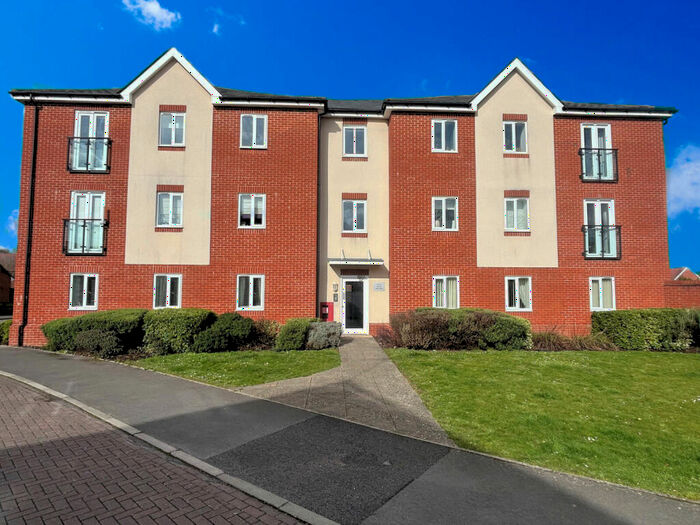 2 Bedroom Apartment To Rent In Tabby Drive, Three Mile Cross, Reading, Berkshire, RG7