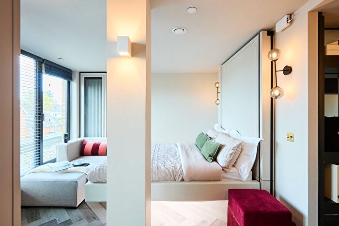 Studio To Rent In Willesden Lane, NW2