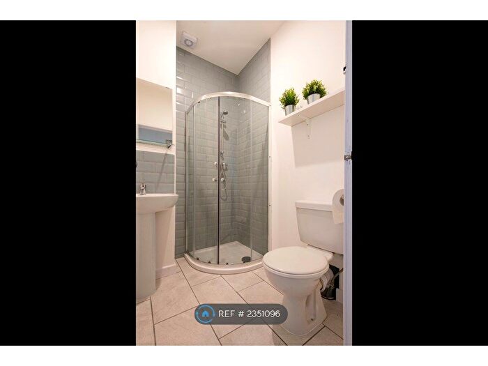 1 Bedroom Flat To Rent In Old Dumbarton Road, Glasgow, G3