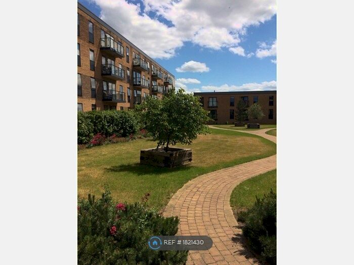 1 Bedroom Flat To Rent In Bassett House, London, SW19