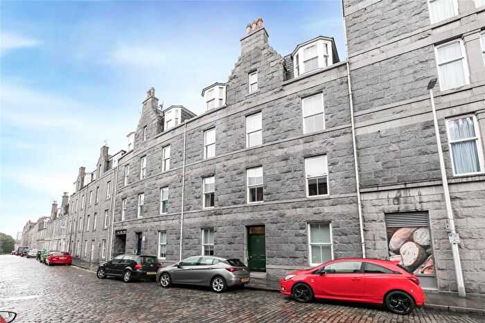2 Bedroom Flat To Rent In Baker Street, Aberdeen, AB25
