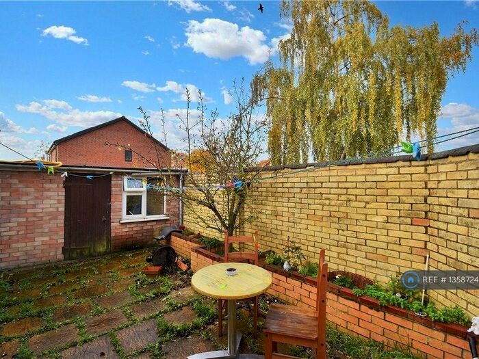 5 Bedroom Terraced House To Rent In Nuns Way, Cambridge, CB4
