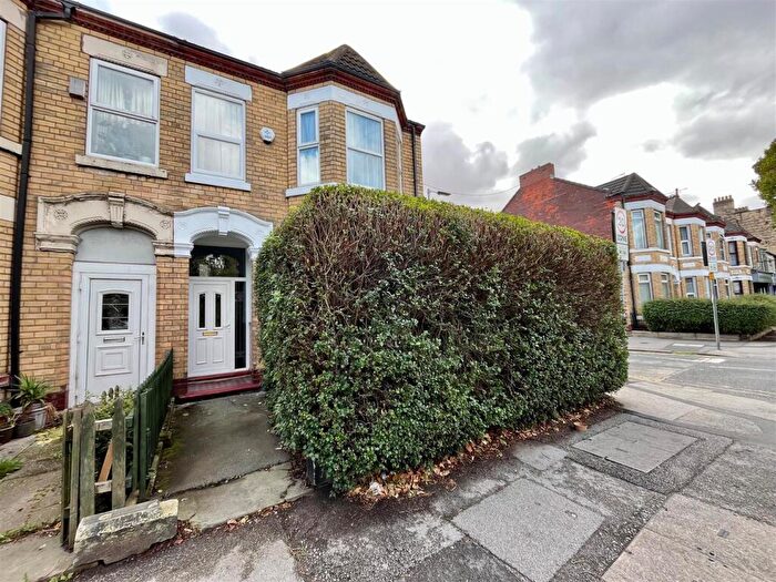 4 Bedroom End Of Terrace House For Sale In Holderness Road, Hull, HU9