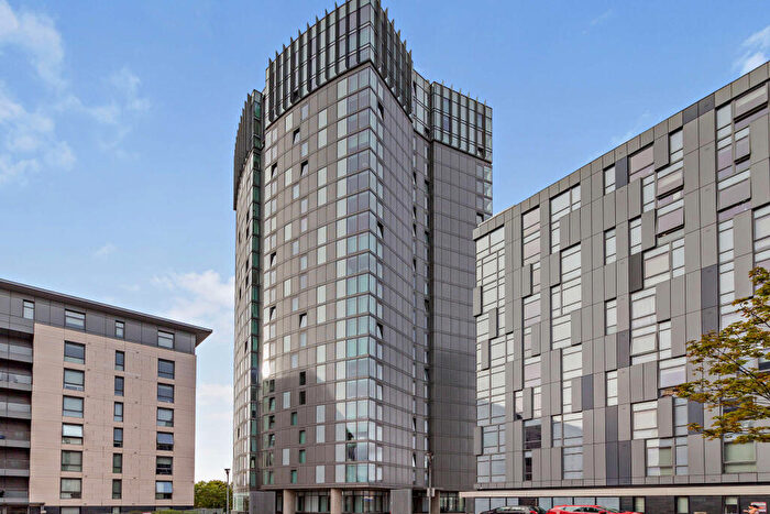 3 Bedroom Flat For Sale In The Tower, Plaza Boulevard, L8