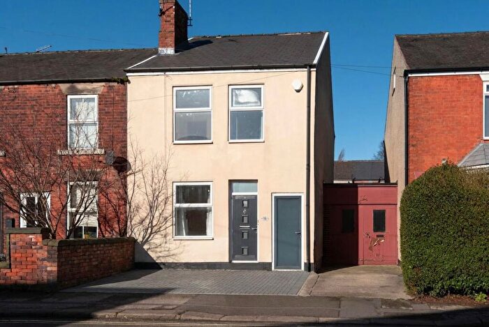 3 Bedroom Terraced House For Sale In Old Hall Road, Chesterfield, S40