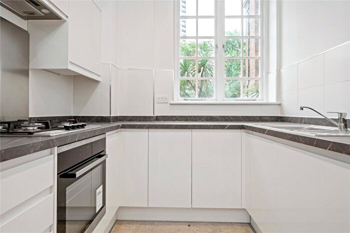 2 Bedroom Apartment To Rent In St Mark's Apartments, City Road, London, EC1V