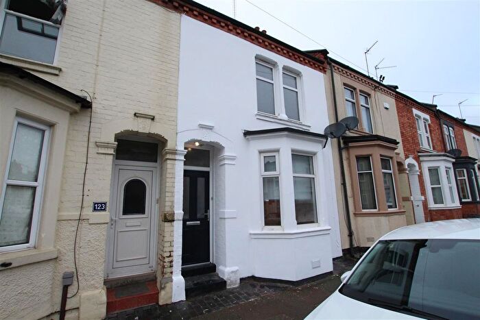 3 Bedroom Property To Rent In Lutterworth Road, Northampton, NN1
