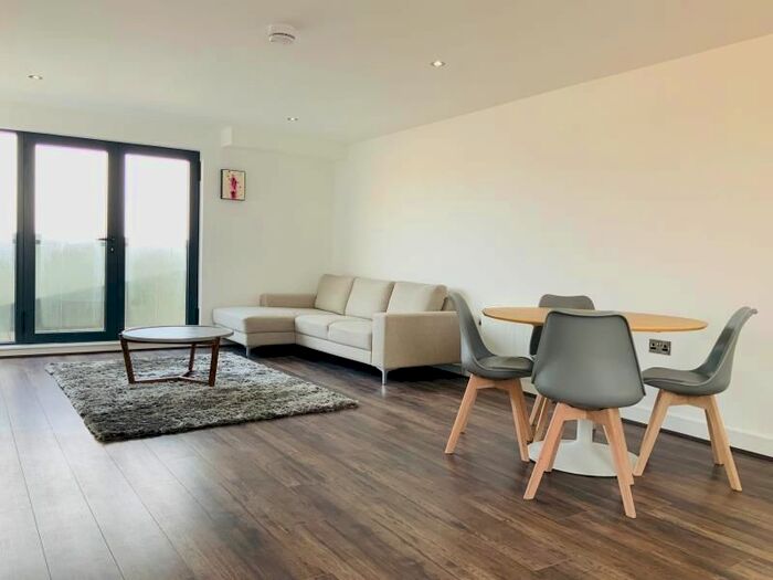 2 Bedroom Flat To Rent In Gooch Street North, Birmingham, B5