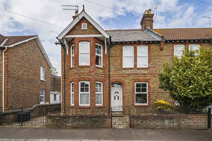 5 Bedroom Semi-Detached House To Rent In Neville Road, Bognor Regis, PO22