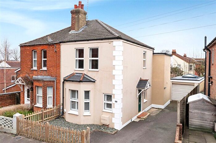 3 Bedroom Semi Detached House For Sale In Shaftesbury Road, Tunbridge Wells, Kent, TN4
