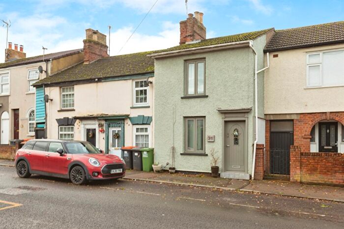 3 Bedroom End Of Terrace House For Sale In Church Street, Leighton Buzzard, LU7