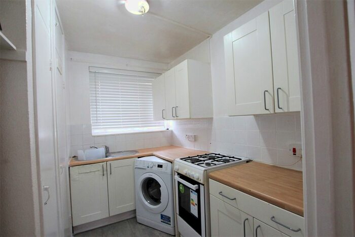 1 Bedroom Flat To Rent In Charles Bradlaugh House, Haynes Close, London, N17