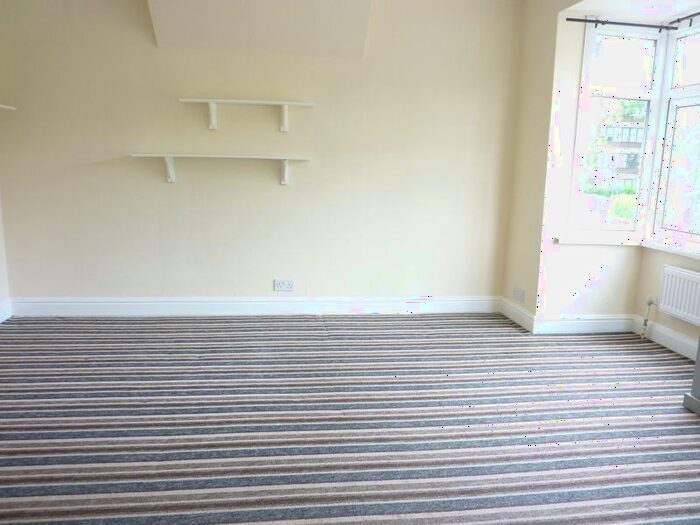 Studio To Rent In Brighton Road, Purley, CR8