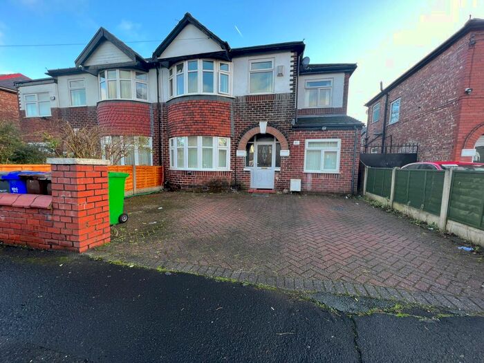 4 Bedroom Detached House To Rent In Alexandra Road South, Whalley Range M16