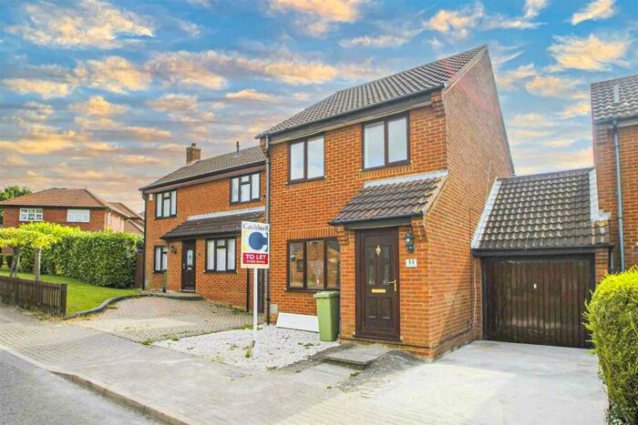 3 Bedroom Link Detached House To Rent In Taunton Deane, Emerson Valley, MK4