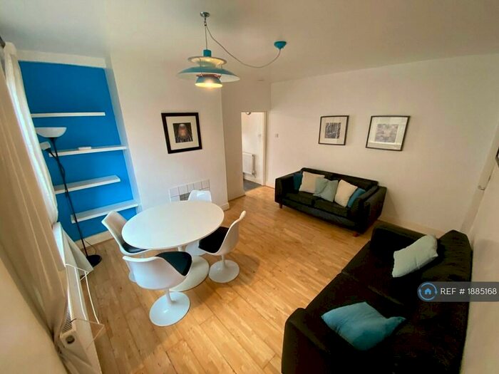 3 Bedroom Semi-Detached House To Rent In Larges Street, Derby, DE1