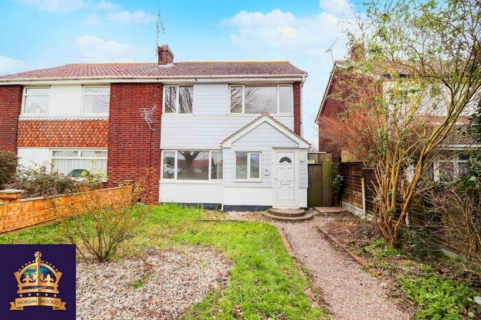 3 Bedroom Semi-Detached House To Rent In Linden Way, Canvey Island, SS8