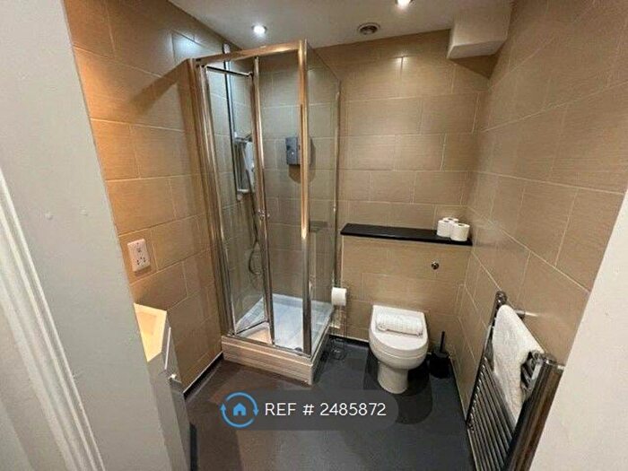 Studio To Rent In Berkeley Square, Bristol, BS8