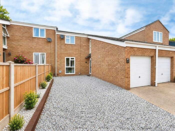 3 Bedroom Terraced House For Sale In Melrose, Bracknell, Berkshire, RG12