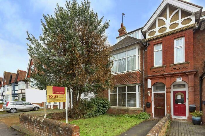 6 Bedroom Semi-Detached House To Rent In Banbury Road, Student Bedroom, OX2