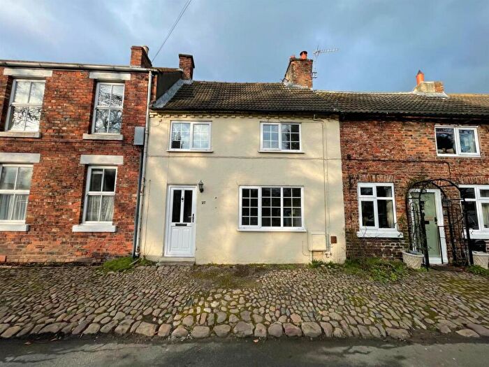 2 Bedroom Cottage For Sale In Church View, Brompton, Northallerton, DL6