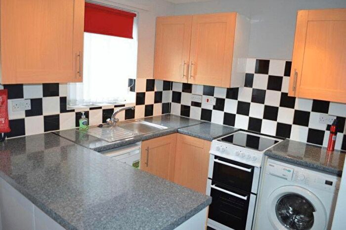 Flat To Rent In Holly Drive, Waterlooville, PO7