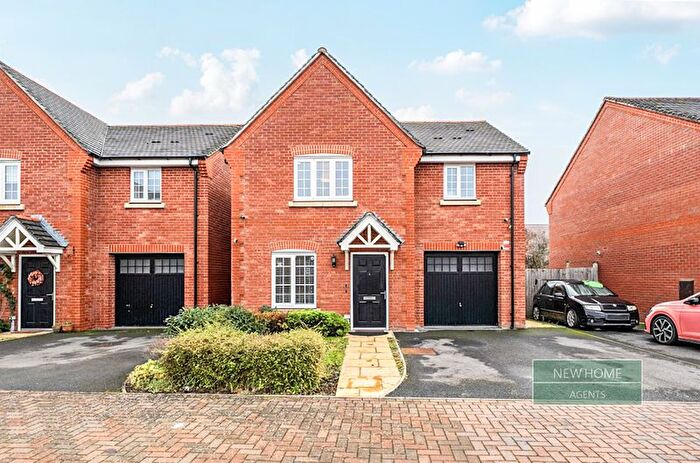 3 Bedroom Detached House For Sale In Chedworth Close, Stratford-Upon-Avon, CV37