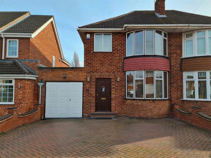 3 Bedroom Semi-Detached House To Rent In Mayswood Road, Solihull, Solihull, B92