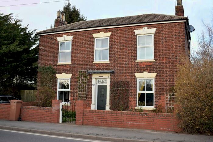 3 Bedroom Cottage For Sale In Station Road, Ulceby, DN39