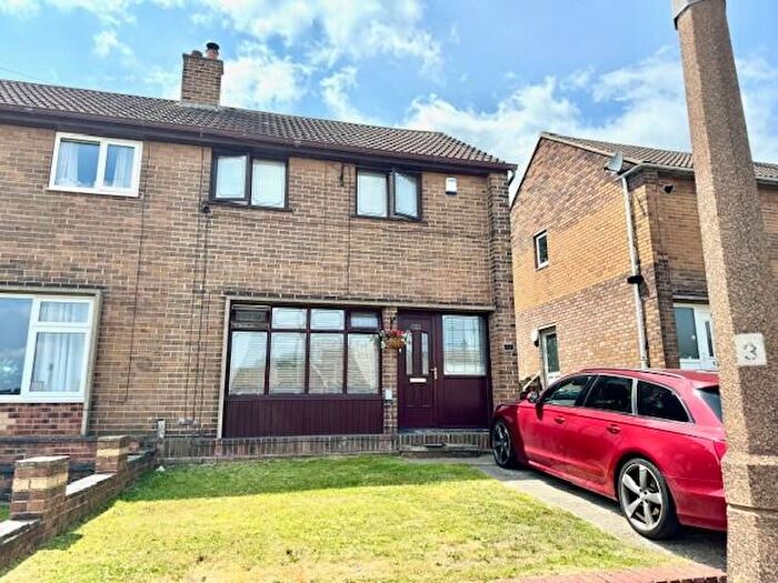 3 Bedroom House To Rent In Lytham Avenue, Barnsley, S71