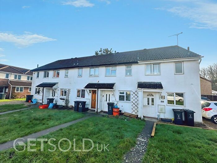 2 Bedroom Terraced House For Sale In Osprey Close, Swindon, SN3